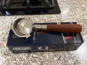 Dlsc085 Delonghi Deftlonghi Rosewood Bottomless Portafilter 51mm