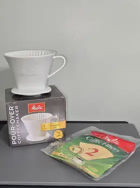 Melitta 055437641012 One Hole Pour Over White Ceramic Coffee Filter Holder