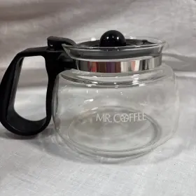 A246ti Mr. Coffee 4 Cup Replacement Glass Pot Carafe Black Lid 3 3/4 Inch Tall