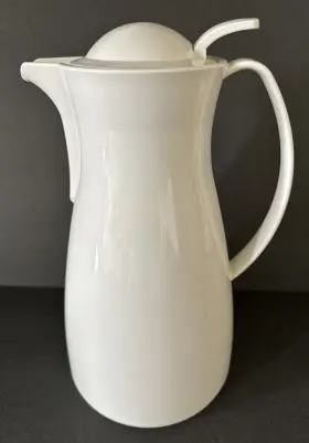 6672 Pampered Chef The Thermal Hot Cold Coffee Carafe Tea Pitcher 33 Oz #6672 White #2