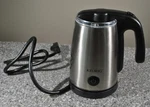 Keurig Milk Frother One Touch Model MF-02 With Base Euc. Fixed Price $22.00.