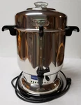 Delonghi Deluxe Stainless Steel Percolater Coffee Urn 50CUP Hot Dispenser DCU50T. Fixed Price $110.00.